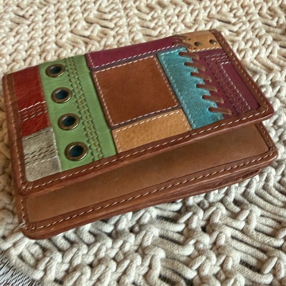 Fossil patchwork wallet - Picture 10 of 13